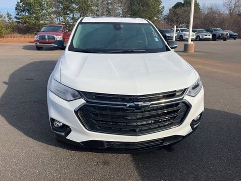 Used 2020 Chevrolet Traverse Premier w/ Redline Edition image 2