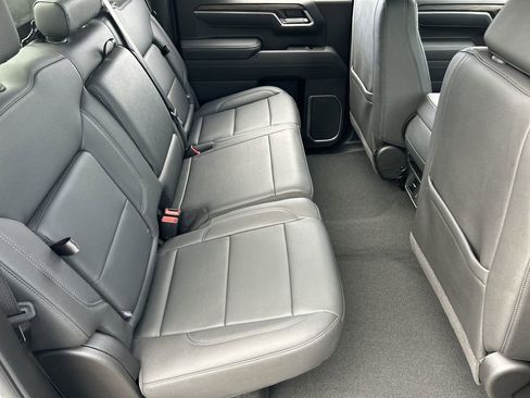 Used 2026 GMC Sierra 1500 SLT AWD/4WD image 26
