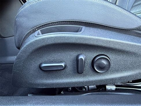 Used 2017 Buick Cascada Premium image 10