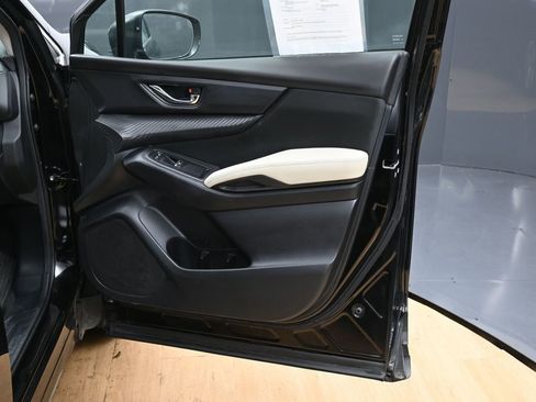 Used 2025 Subaru Ascent Premium image 40