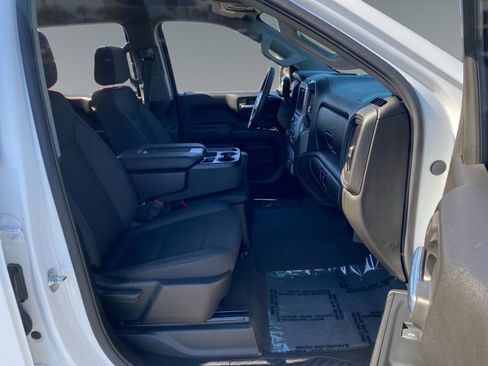 Used 2025 Chevrolet Silverado 1500 Custom image 15