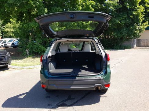 Used 2023 Subaru Forester AWD/4WD image 32