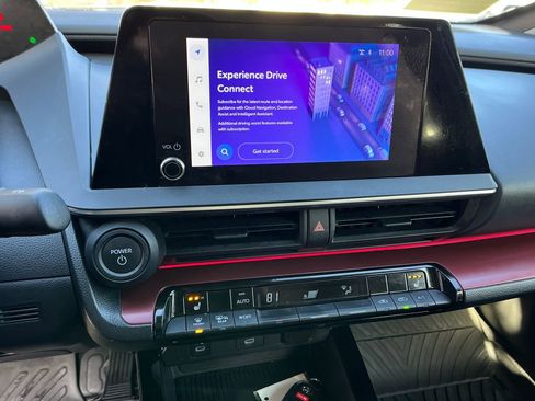 Used 2023 Toyota Prius Prime XSE image 16