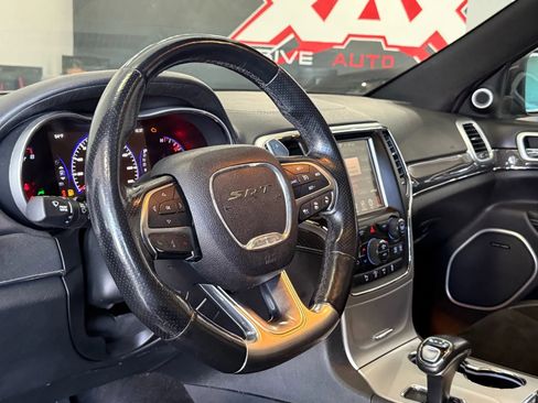 Used 2015 Jeep Grand Cherokee SRT AWD/4WD image 7