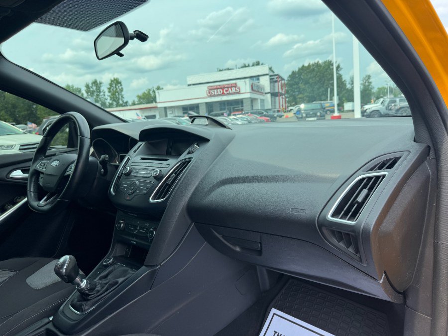 Used 2015 Ford Focus ST FWD image 20