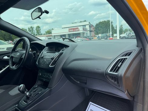 Used 2015 Ford Focus ST FWD image 20