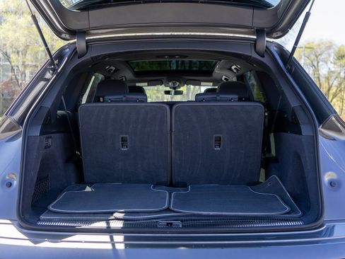 Used 2025 Audi Q7 3.0T Premium Plus image 9