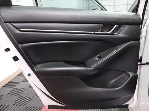 Used 2018 Honda Accord Sport image 53