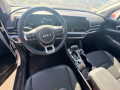 Certified 2025 Kia Sportage EX w/ Premium Package AWD/4WD image 12
