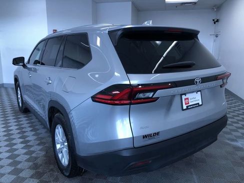 Certified 2025 Toyota Grand Highlander AWD image 12