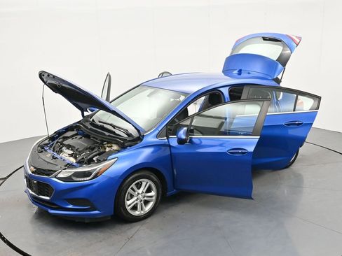 Used 2017 Chevrolet Cruze LT w/ Convenience Package image 39