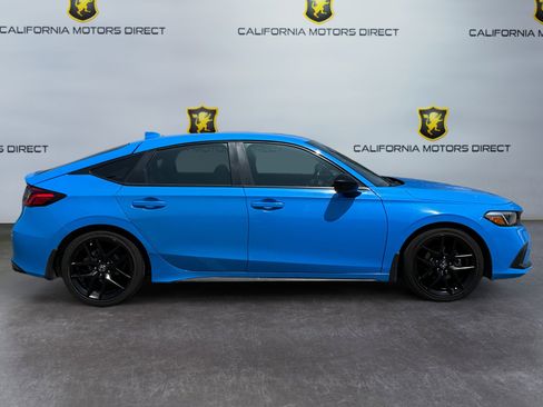 Used 2023 Honda Civic Sport image 6