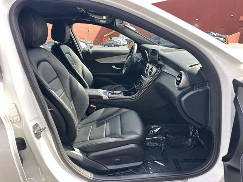 Used 2021 Mercedes-Benz C 300 4MATIC Sedan image 14