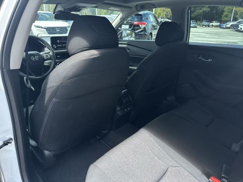 Used 2025 Honda Accord SE image 14