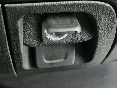 Used 2019 Chevrolet Silverado 2500 W/T w/ WT Convenience Package AWD/4WD image 28