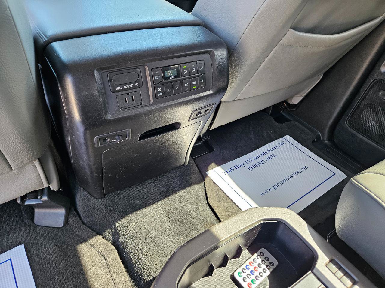 Used 2016 Toyota Sequoia Platinum AWD/4WD image 17