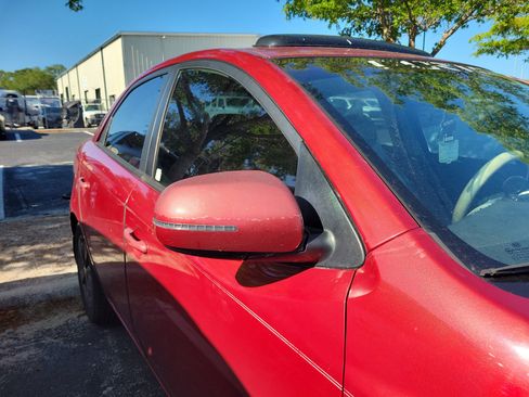 Used 2011 Kia Forte SX w/ Leather Pkg FWD image 9
