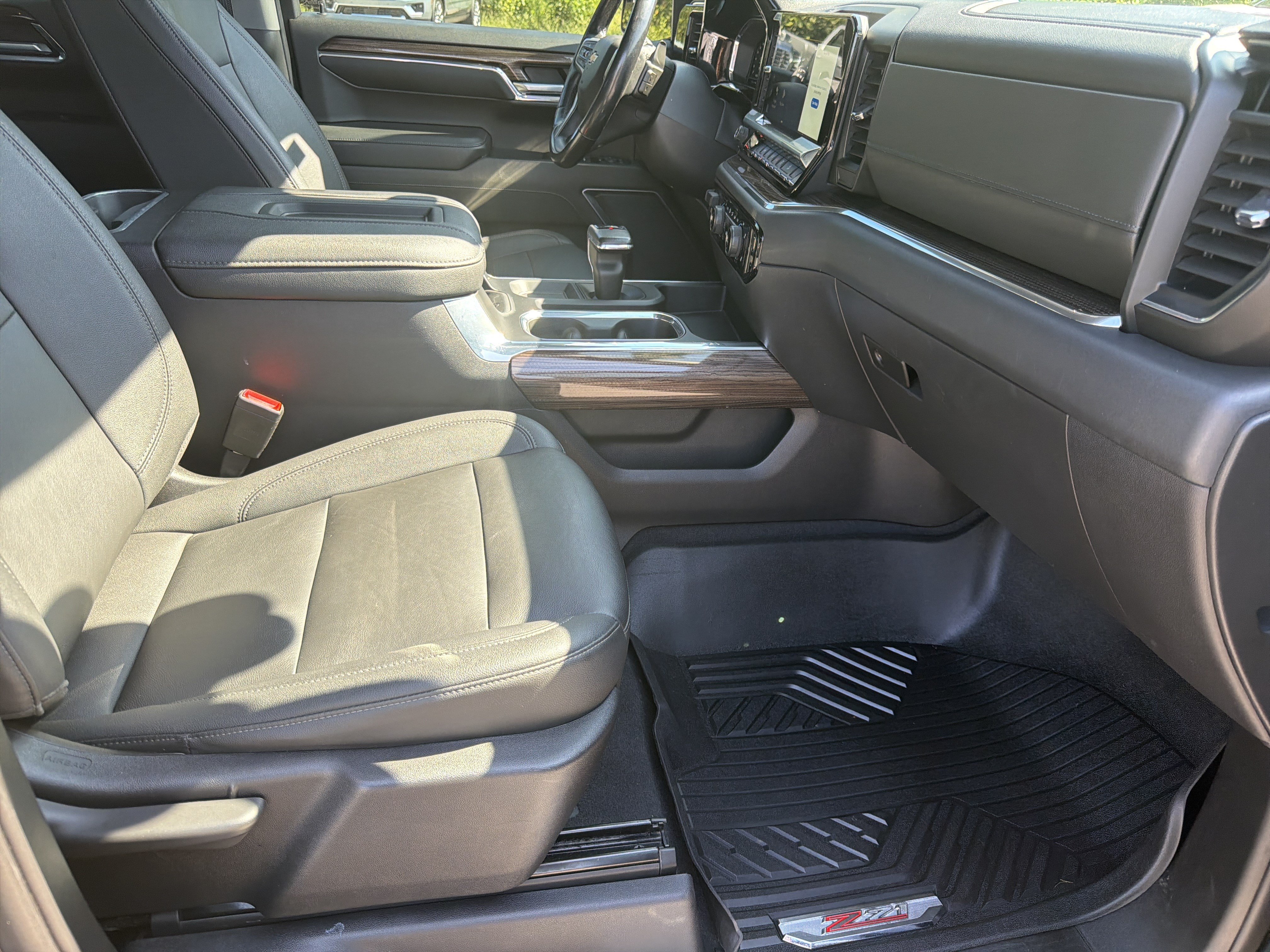 Certified 2022 Chevrolet Silverado 1500 LT AWD/4WD image 14
