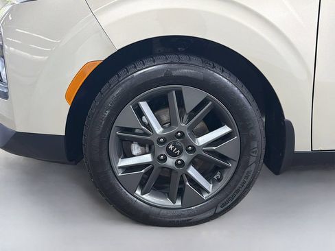 Used 2020 Kia Soul EX FWD image 31