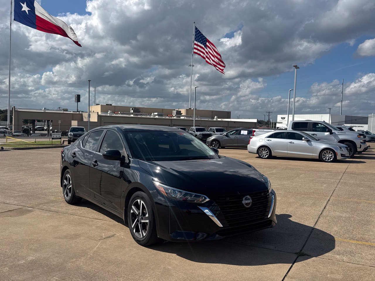 Used 2025 Nissan Sentra SV w/ Trunk Package FWD image 1