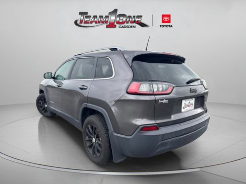 Used 2019 Jeep Cherokee Latitude Plus FWD image 5