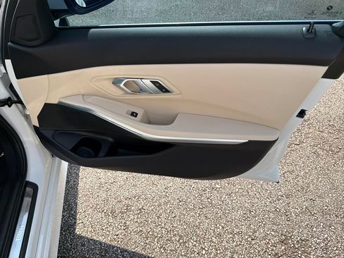 Used 2022 BMW 330i Sedan w/ Driving Assistance Package RWD image 14