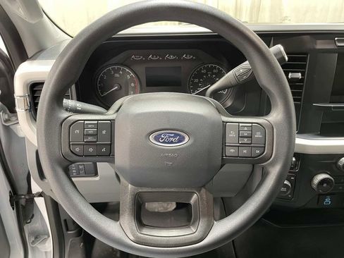 Used 2023 Ford F250 XL w/ STX Appearance Package AWD/4WD image 11