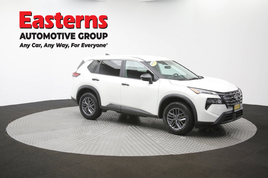 Used 2024 Nissan Rogue S AWD/4WD image 46