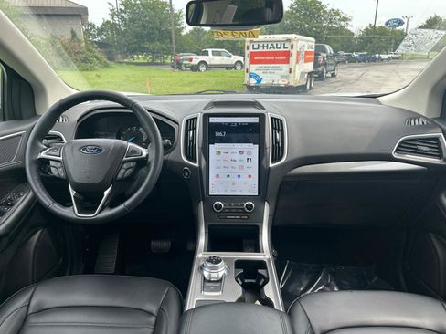 Used 2023 Ford Edge SEL w/ Convenience Package AWD/4WD image 2
