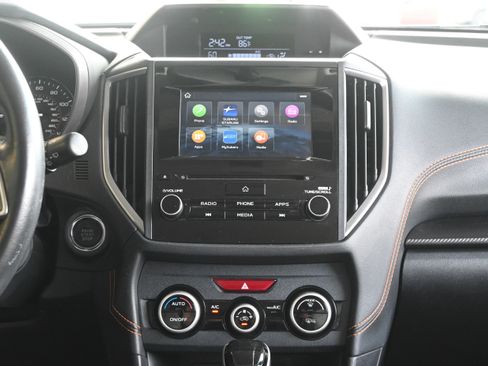 Used 2020 Subaru Crosstrek 2.0i Premium w/ Moonroof Package 2 image 32