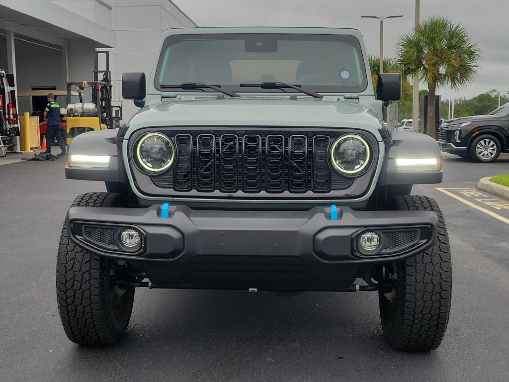 Used 2024 Jeep Wrangler Unlimited AWD/4WD image 2