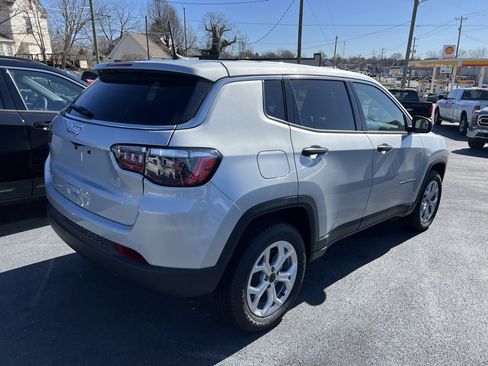 New 2025 Jeep Compass Sport image 2
