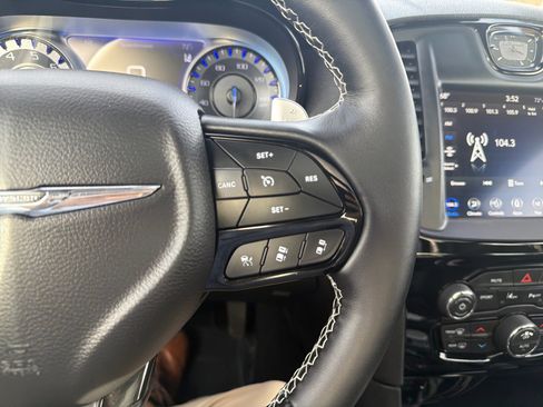 Used 2022 Chrysler 300 S w/ Comfort Group image 31