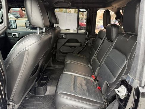 Used 2018 Jeep Wrangler Unlimited Sahara w/ LED Lighting Group image 14