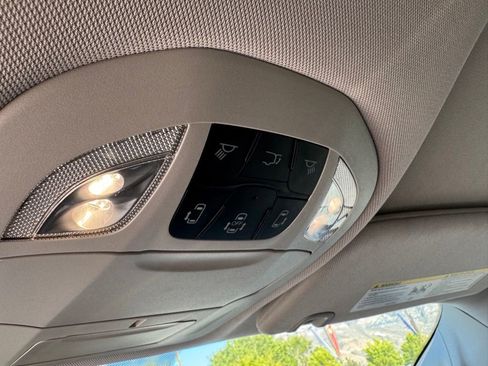 Used 2023 Chrysler Voyager LX FWD image 23
