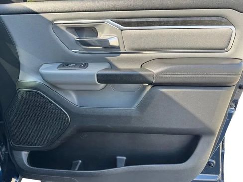 Used 2019 RAM 1500 Big Horn AWD/4WD image 16