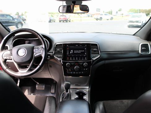 Used 2021 Jeep Grand Cherokee Laredo X image 14