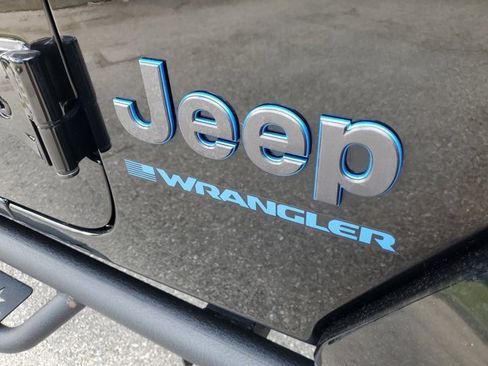 Used 2023 Jeep Wrangler Rubicon image 8