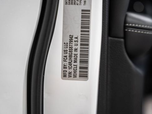 New 2025 Jeep Grand Cherokee Limited image 37