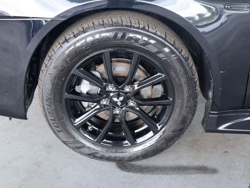 Used 2017 Mitsubishi Lancer LE image 12