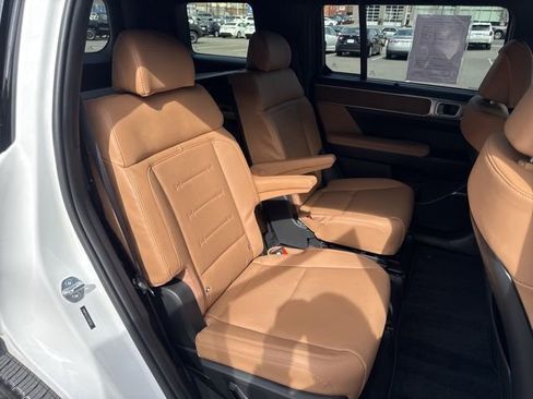 Used 2026 Hyundai Santa Fe Limited image 10