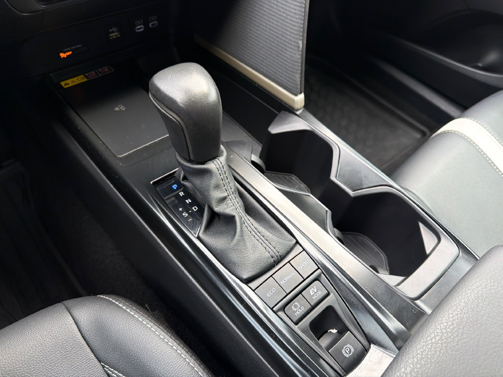Used 2025 Toyota Camry SE FWD image 34