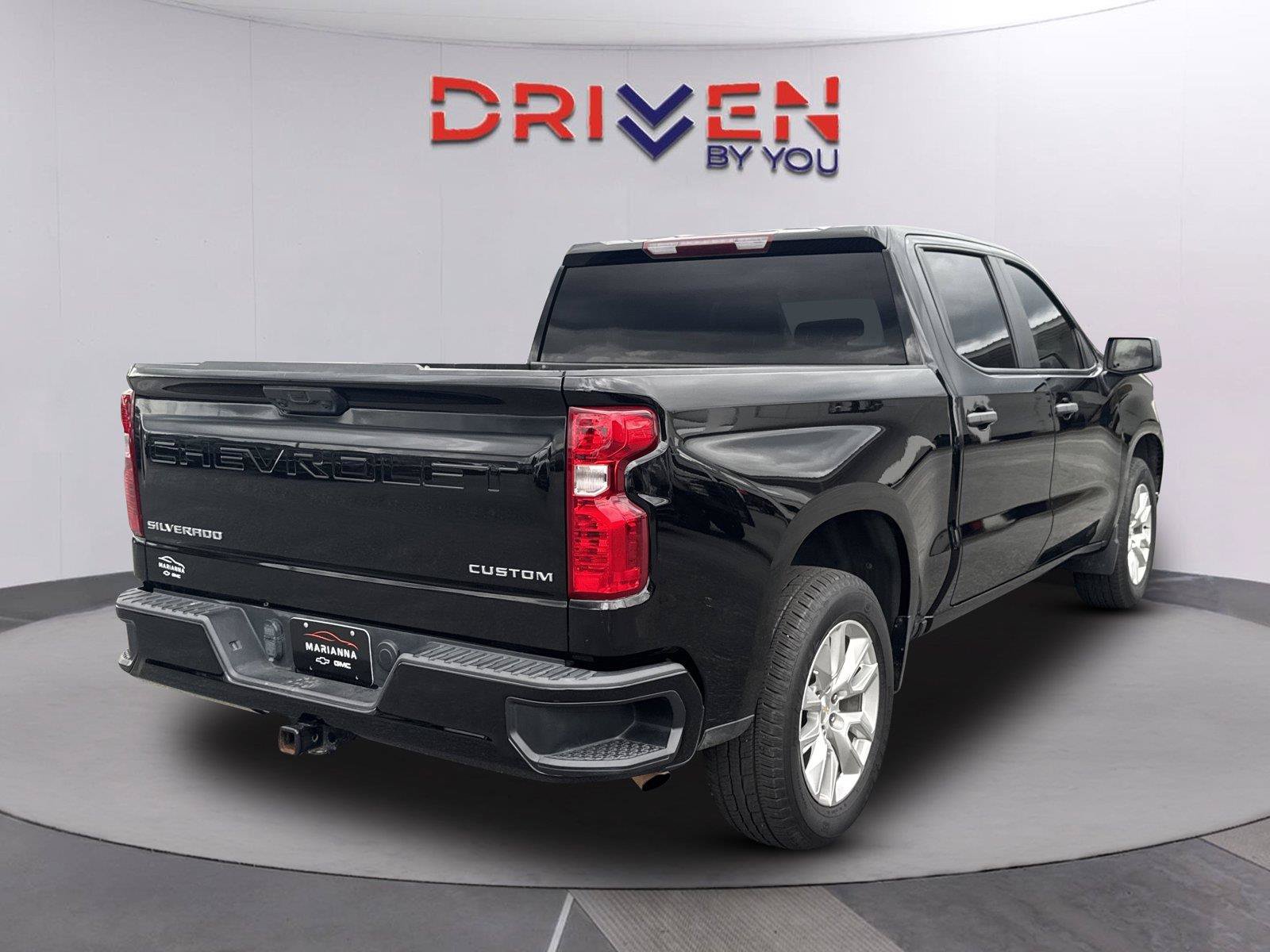 Used 2024 Chevrolet Silverado 1500 Custom RWD image 3