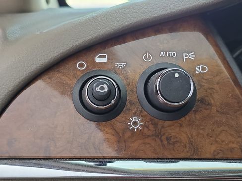 Used 2006 Buick LaCrosse CX FWD image 23