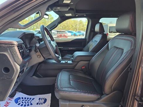 Certified 2024 Ford Expedition Limited image 6