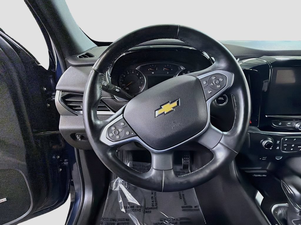 Used 2023 Chevrolet Traverse LT w/ LT Premium Package AWD/4WD image 13