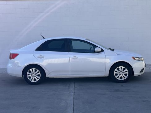 Used 2013 Kia Forte EX w/ Fuel Economy Pkg image 4
