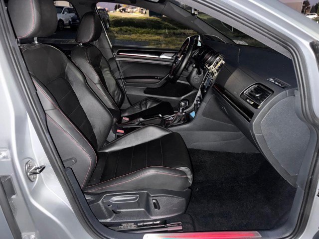 Used 2016 Volkswagen GTI Autobahn w/ Lighting Package (SEL) FWD image 12