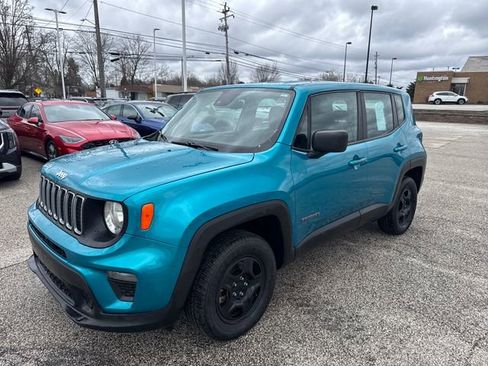 Used 2022 Jeep Renegade Sport image 3