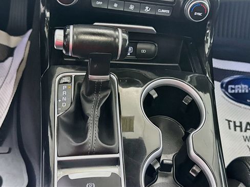 Used 2018 Kia Stinger Premium AWD/4WD image 17